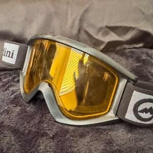 Gordini Ski Goggles with Yellow Lens